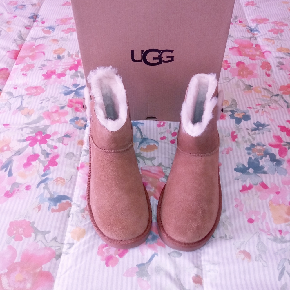 UGG Mini Bailey Fluffy Buckle Boots - Picture 5 of 10